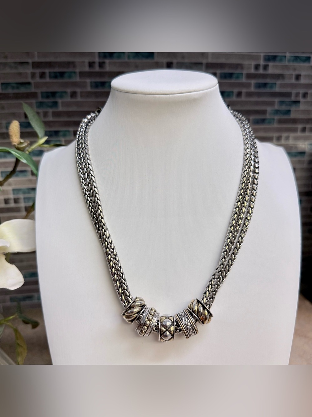 Chico’s Tri-Layer Strand 5 Ring Silver Tone Metal Necklace